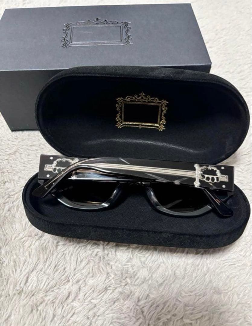 【連休限定値下】 NULLUS BRASS SWORD SUNGLASSES 黒