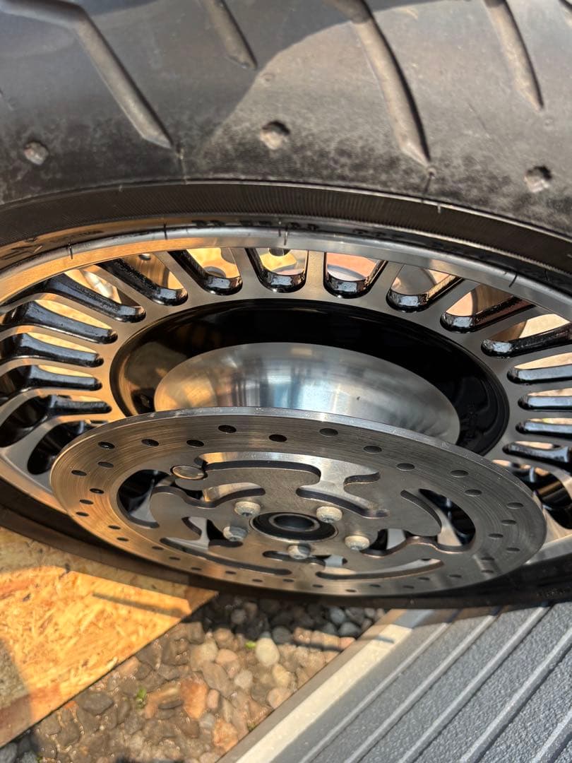 年末在庫処分　ハーレーダビッドソン　ツーリングモデルバリ溝　中古ディスク付き！