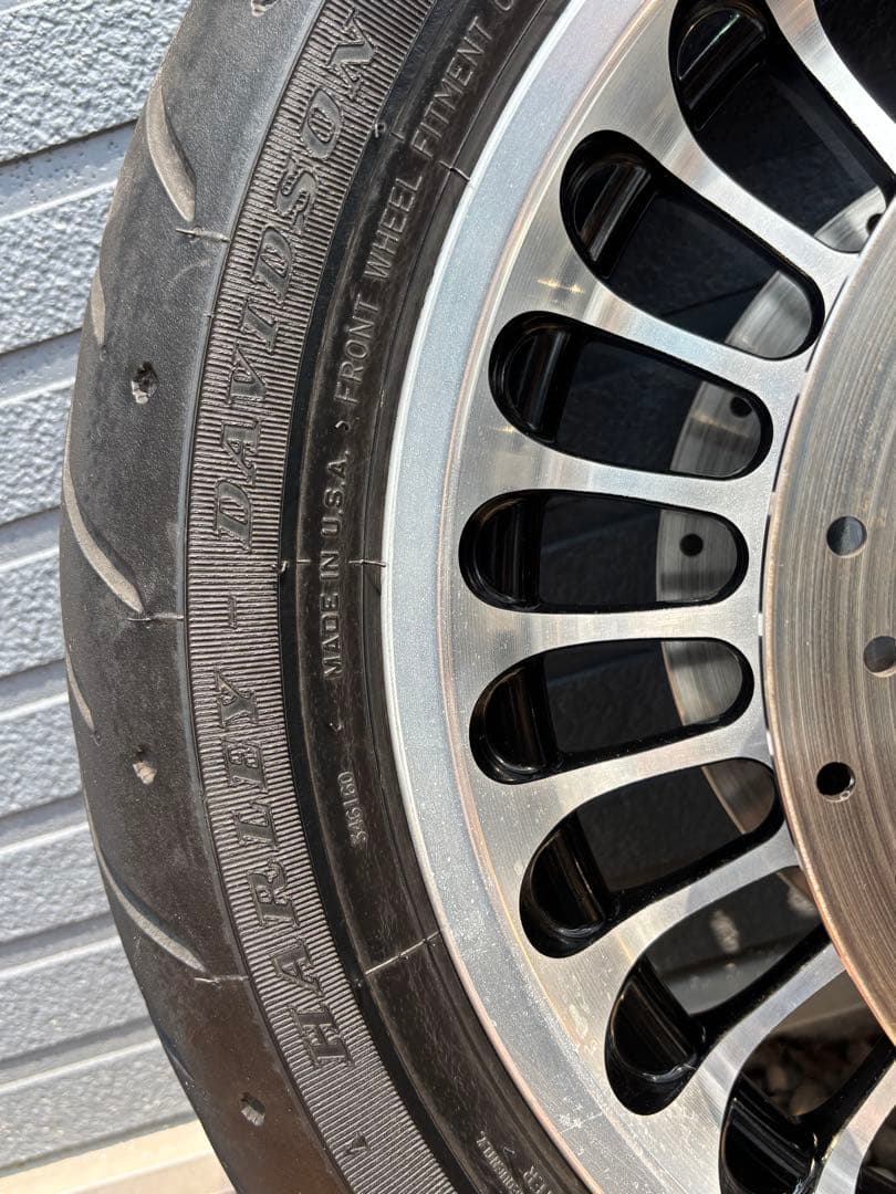 年末在庫処分　ハーレーダビッドソン　ツーリングモデルバリ溝　中古ディスク付き！