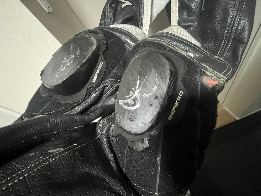 バイクレーシングスーツ　LLサイズ