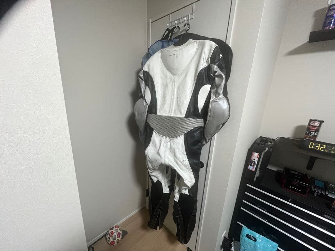 バイクレーシングスーツ　LLサイズ