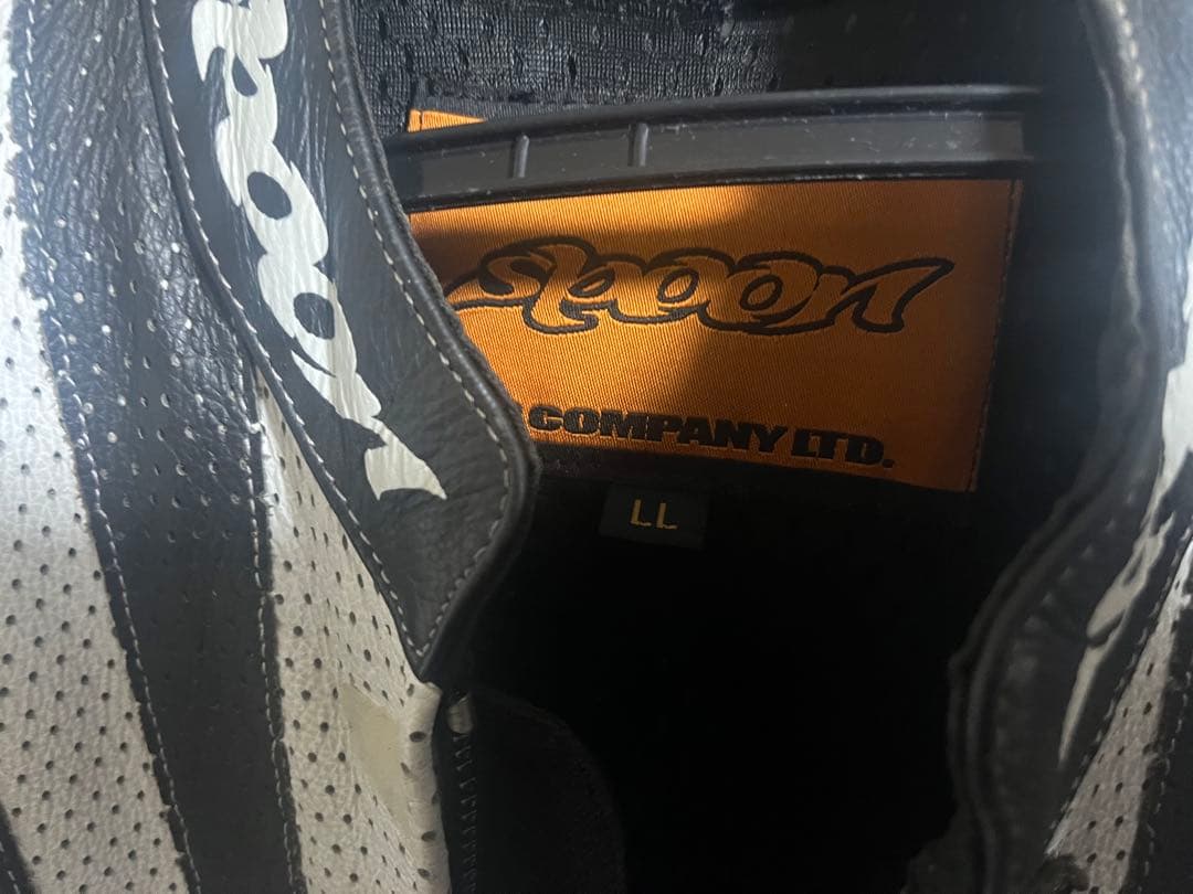 バイクレーシングスーツ　LLサイズ