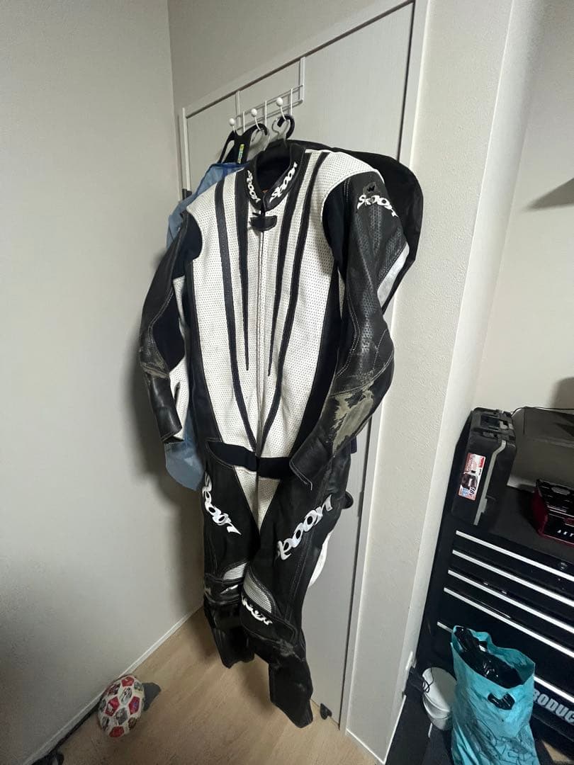 バイクレーシングスーツ　LLサイズ