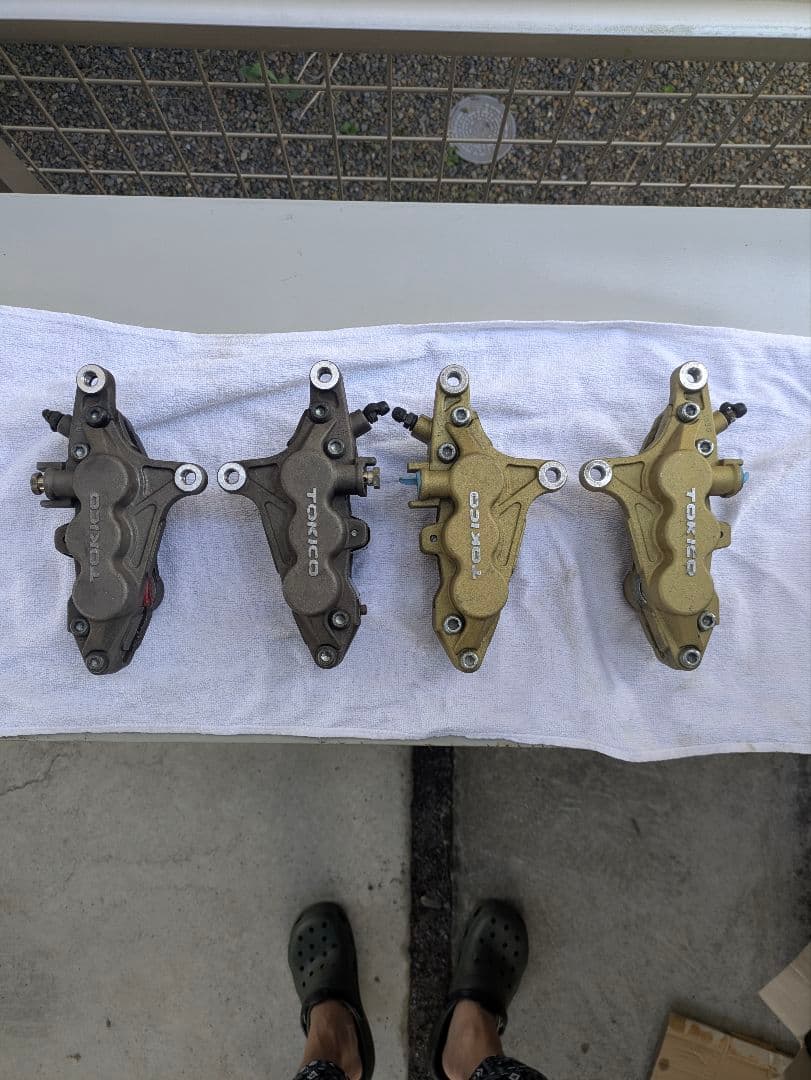 ZRX1100 GPZ900R TOKICO 6ポットキャリパー左右　２セット