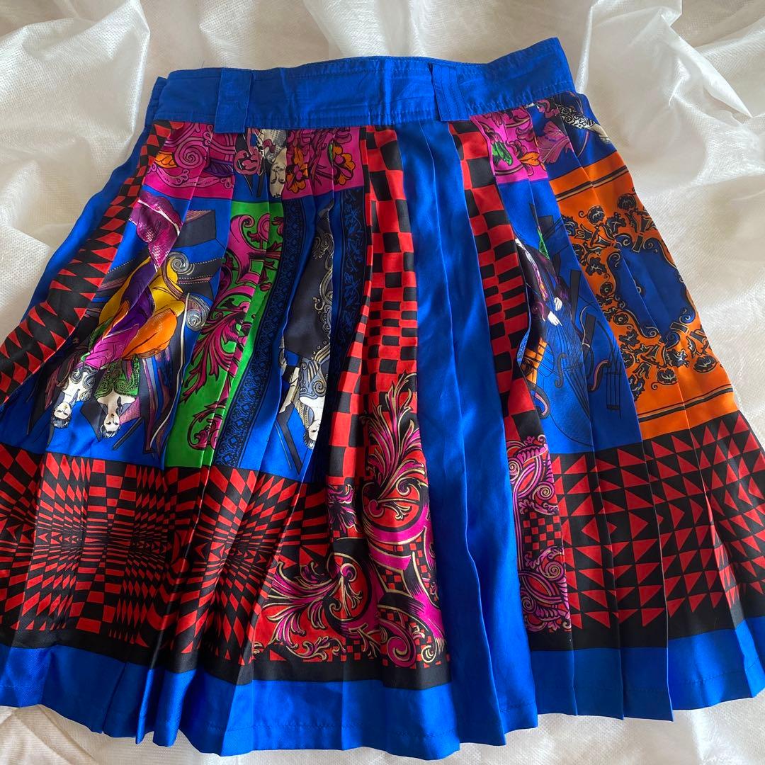 【ヴィンテージ】Versace ジャンニヴェルサーチスカート　シルク