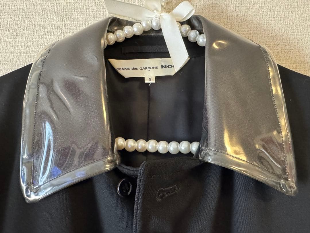 コムデギャルソンノワールビニール襟コート