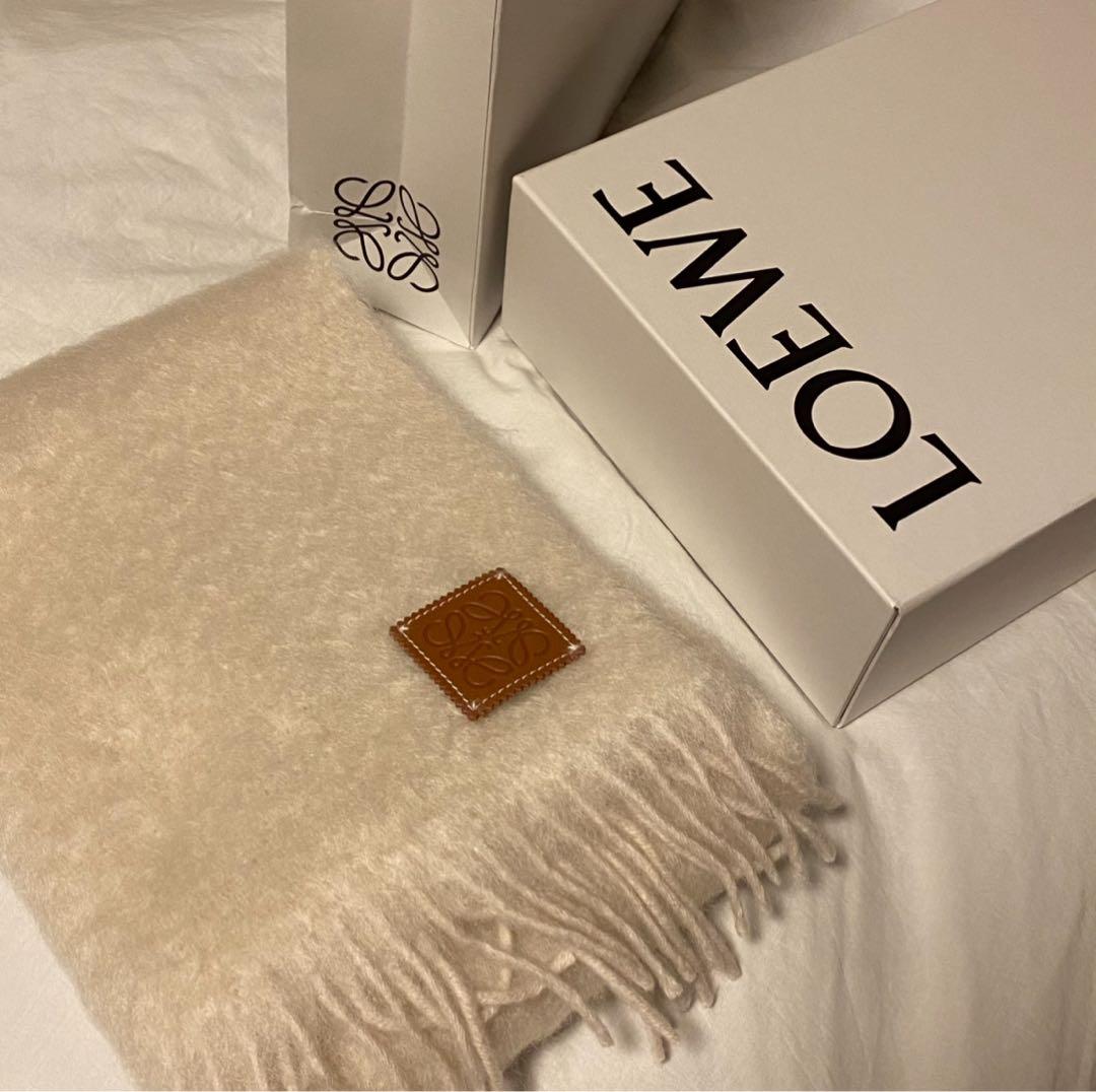 【購入前コメント要】クリーニング済 LOEWE ロエベ マフラー ホワイト 白