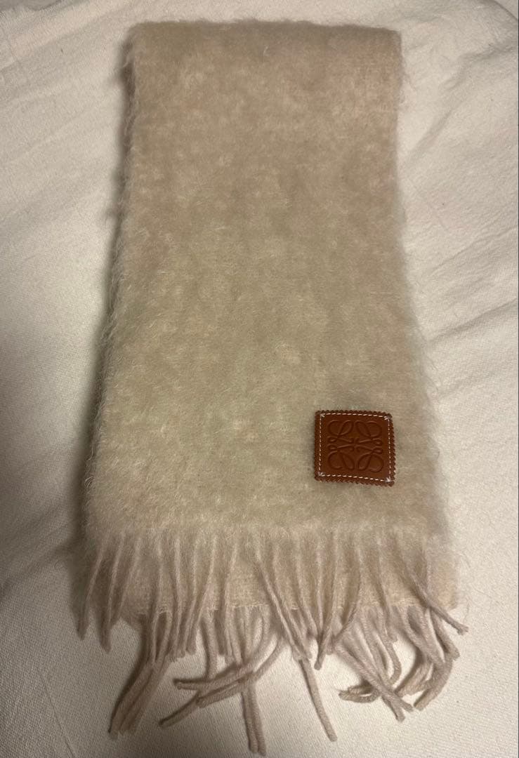 【購入前コメント要】クリーニング済 LOEWE ロエベ マフラー ホワイト 白