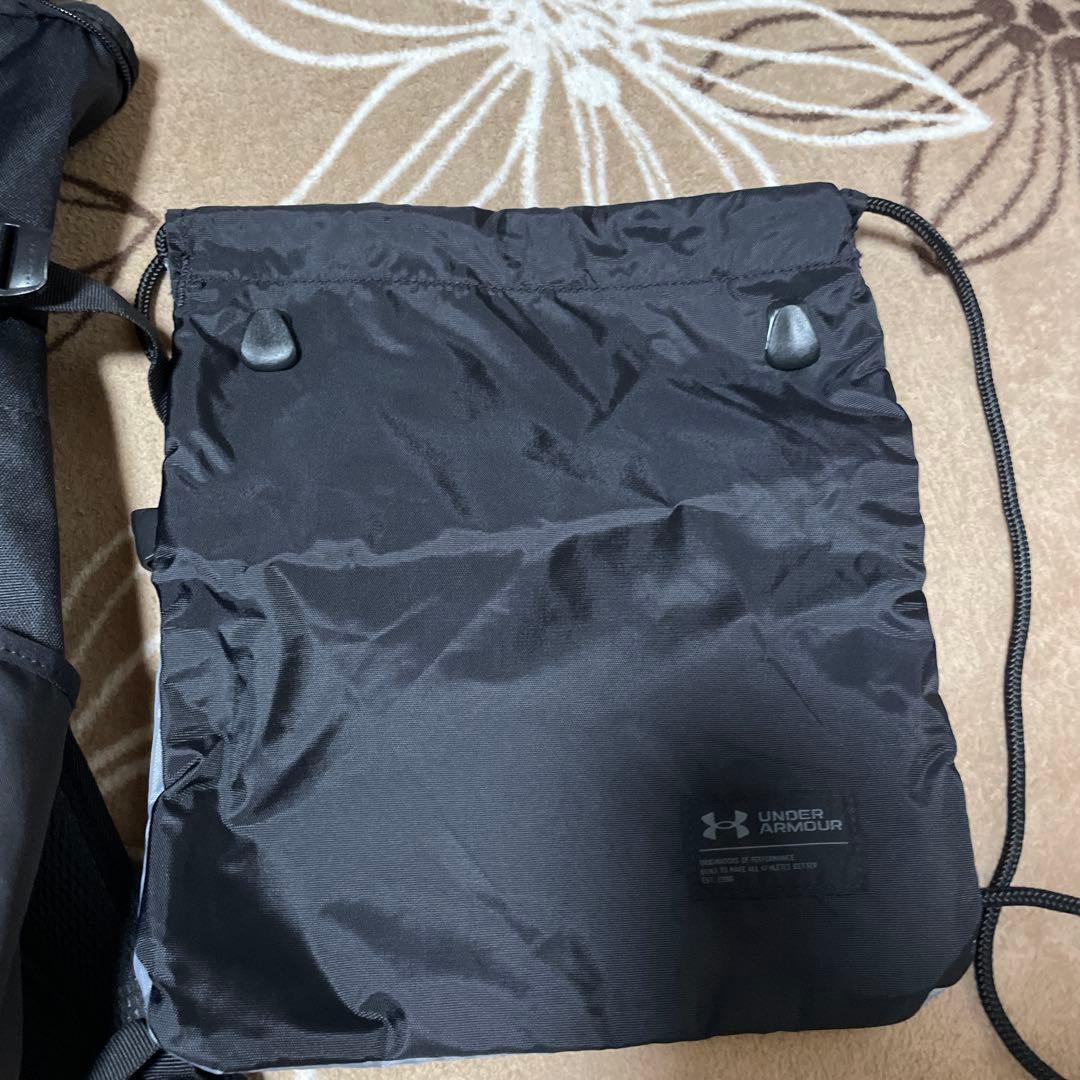 アンダーアーマー　ターポリンバックパック40L