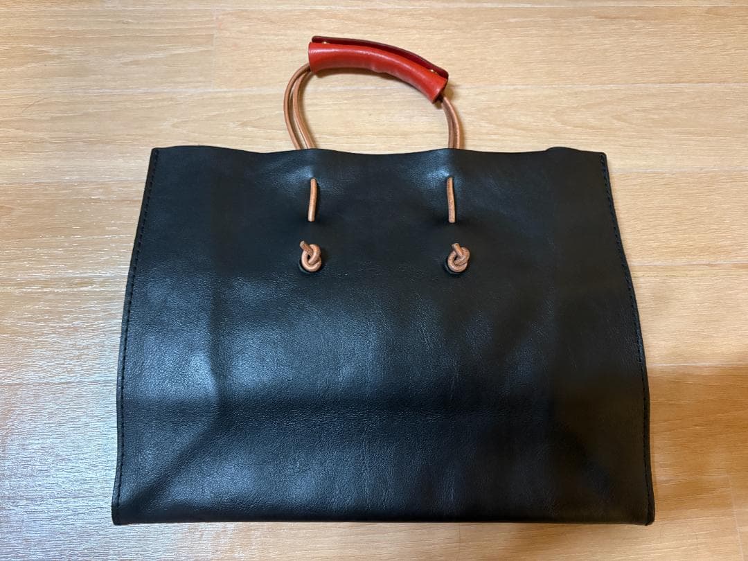 とってもおしゃれな　HERZ(ヘルツ) 革紙袋(T-5)