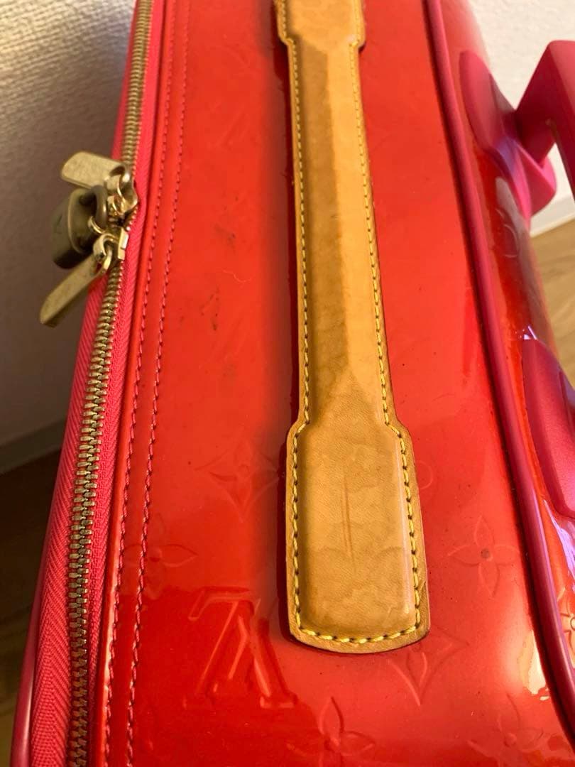 ルイ・ヴィトン　キャリーバッグ　ペガス45 ヴェルニ　ローズ・ポップピンク