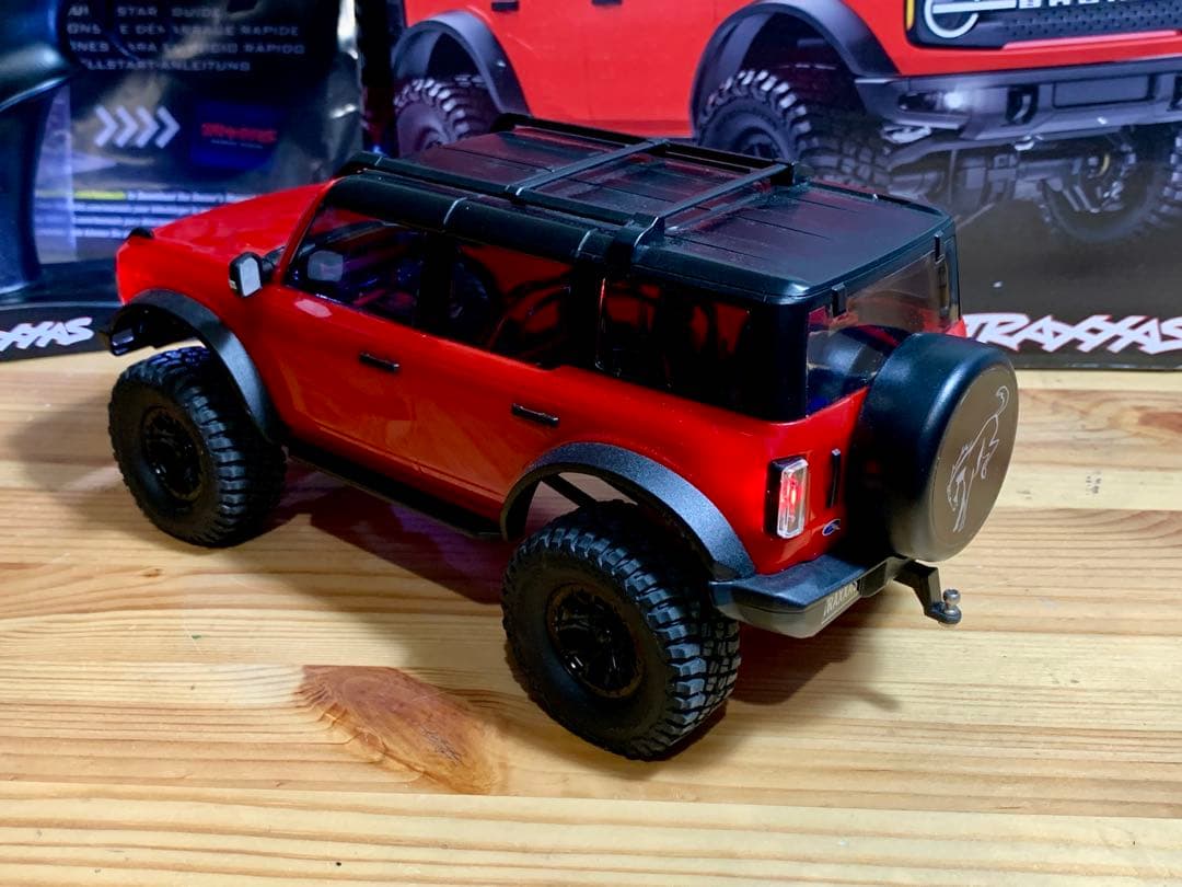 か*ざ様 【美品】トラクサス TRAXXAS フォード ブロンコ 赤 TRX4M