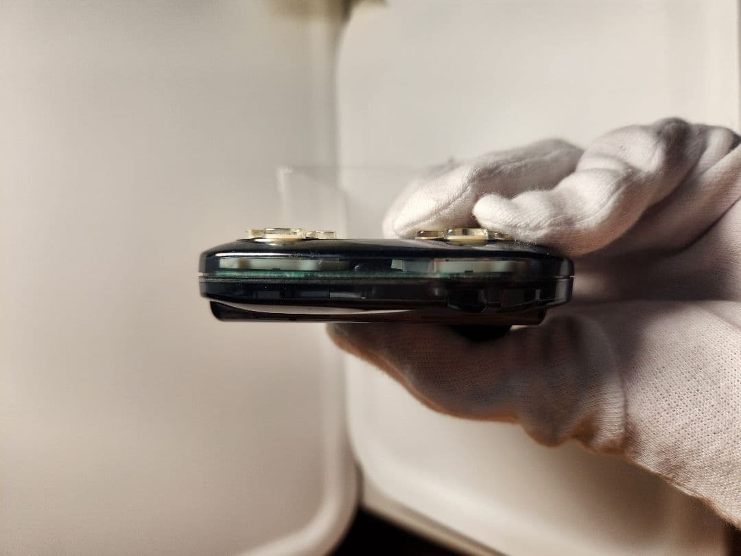 ◇良品◇レアカラー！スワンクリスタル IPS液晶 クリアブラック 電池蓋互換品