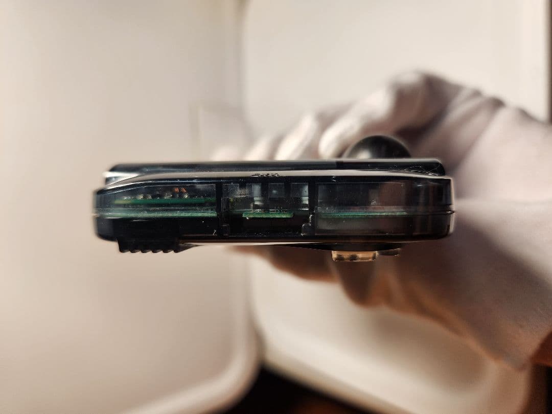 ◇良品◇レアカラー！スワンクリスタル IPS液晶 クリアブラック 電池蓋互換品