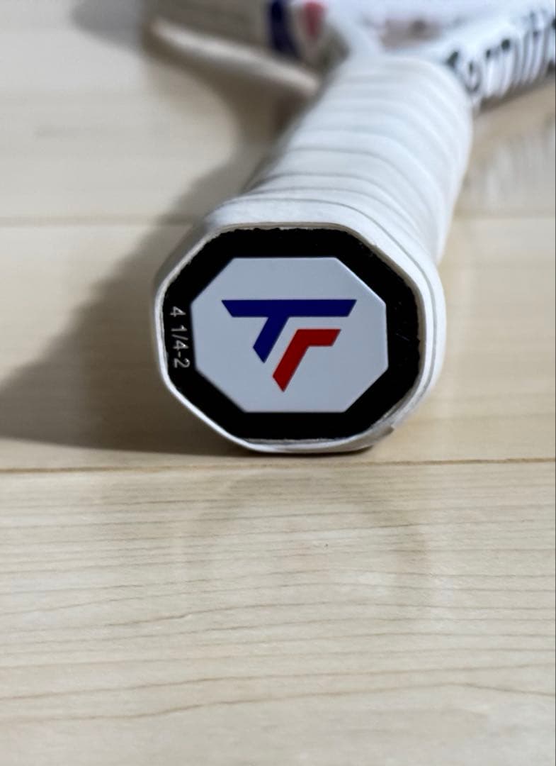 テクニファイバー・t-fight 300s 2025 ほぼ新品 袋、説明書付き