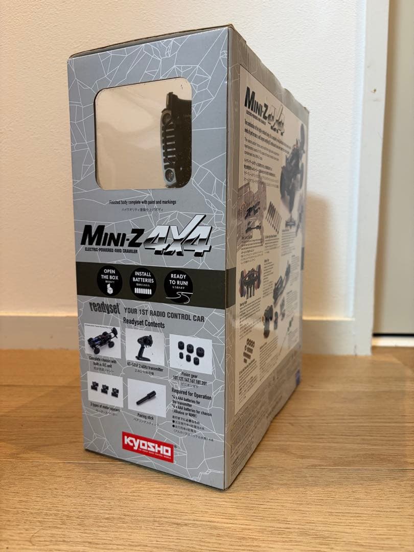 京商 ミニッツ4×4 ジープ ラングラー アンリミテッド ルビコン ホワイト