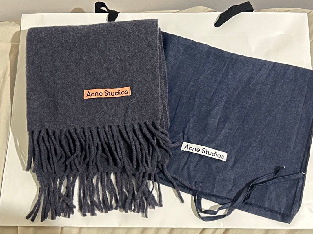 Acne Studios ダークグレー マフラー 収納袋付き