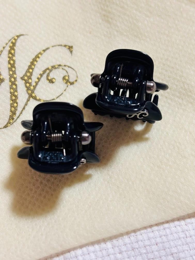 mayu　美品1個　acca アッカ 黒　クリップ