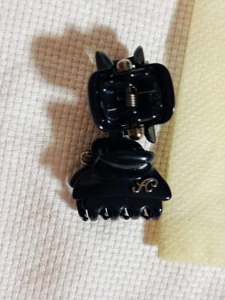 mayu　美品1個　acca アッカ 黒　クリップ