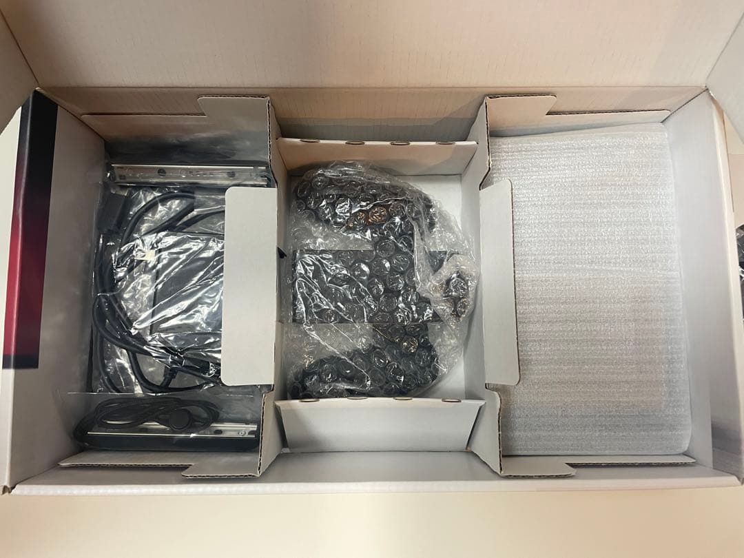 【早い者勝ち】Switch 本体 + Joy-Con　セット　おまけ付き