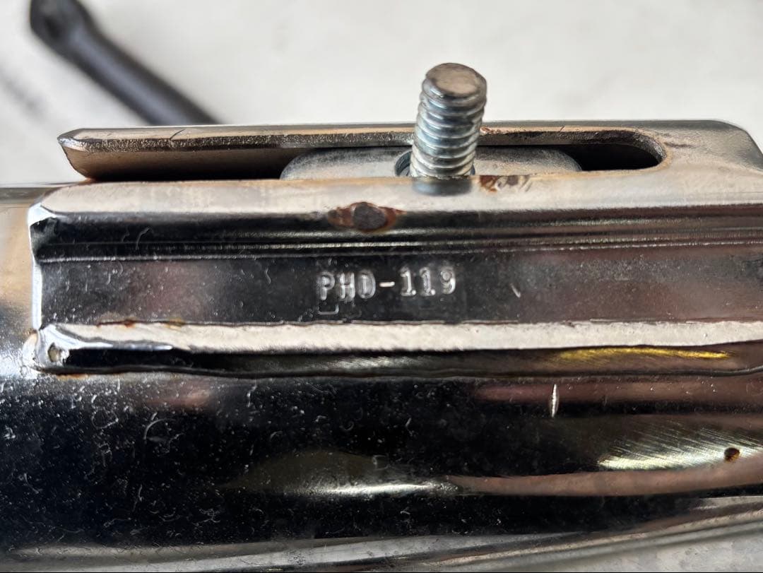 は*ね様 ショベルヘッド　マフラー　ステー付き