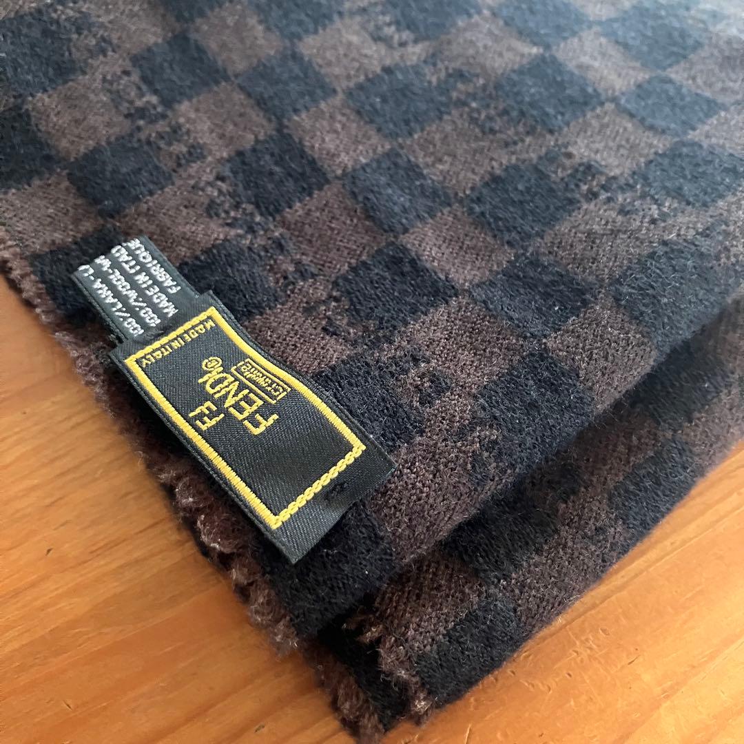 FENDI ダークブラウン チェック柄 マフラー