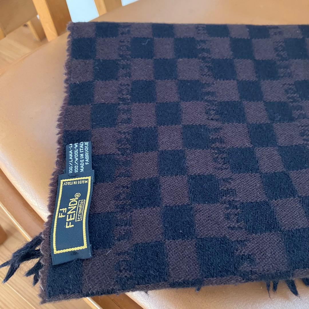 FENDI ダークブラウン チェック柄 マフラー
