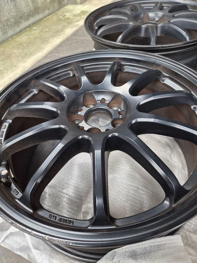 ワークエモーション11R 　18インチ　ホイールのみ