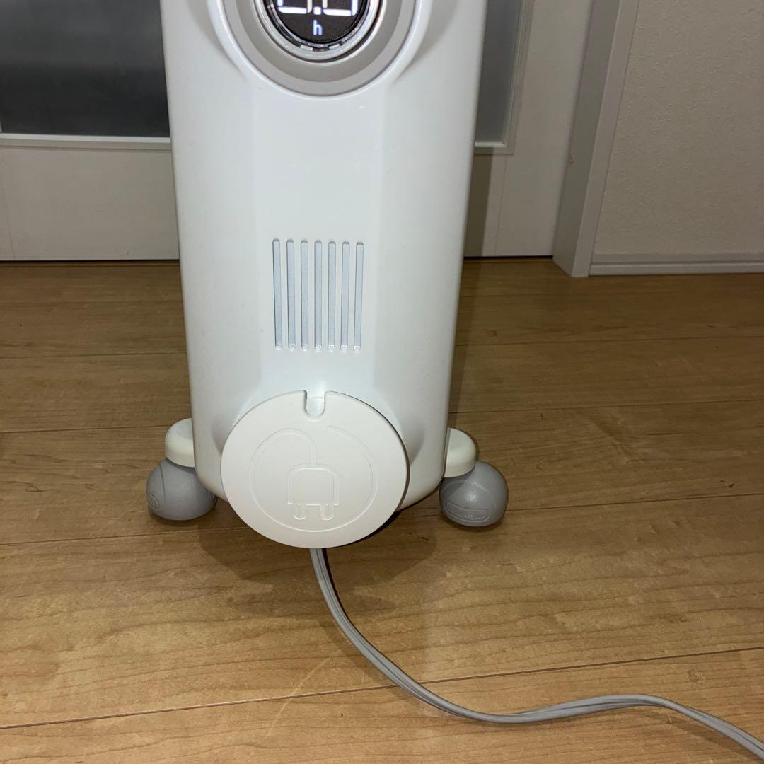 動作ok デロンギアミカルドオイルヒーター　RHJ35M1015-LG