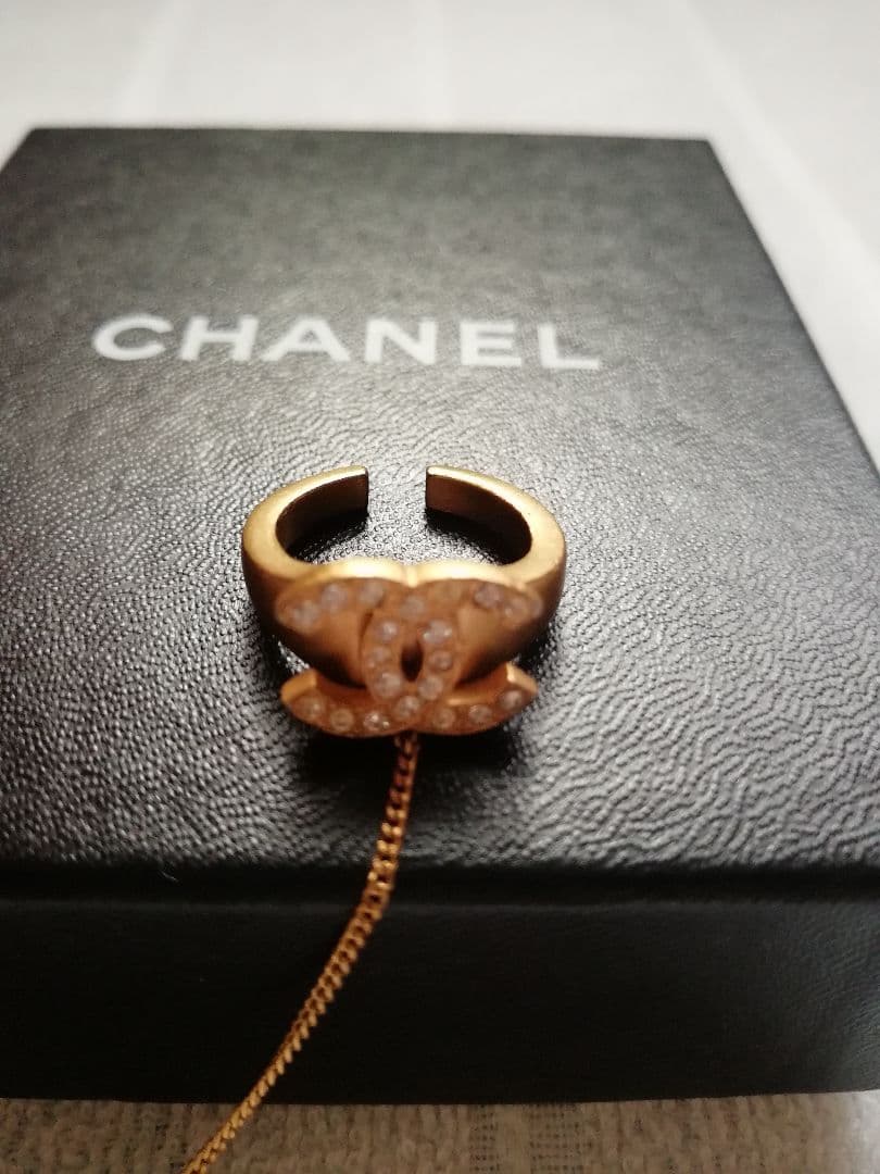CHANEL  ストーンココマーク リング付き／ ロゴブレスレット