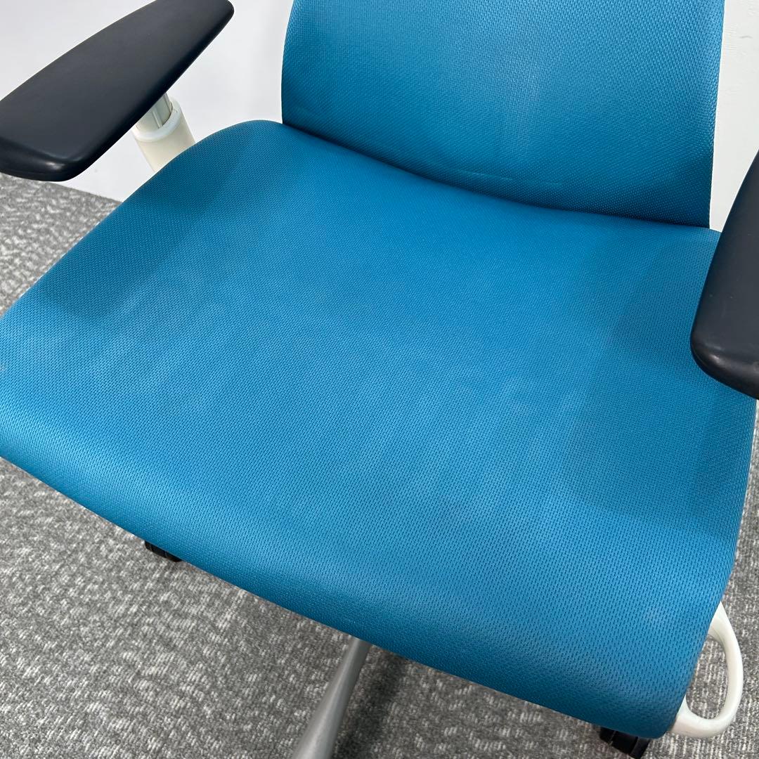 P エンボディチェア 最高級 ハーマンミラー ブルー系Embody