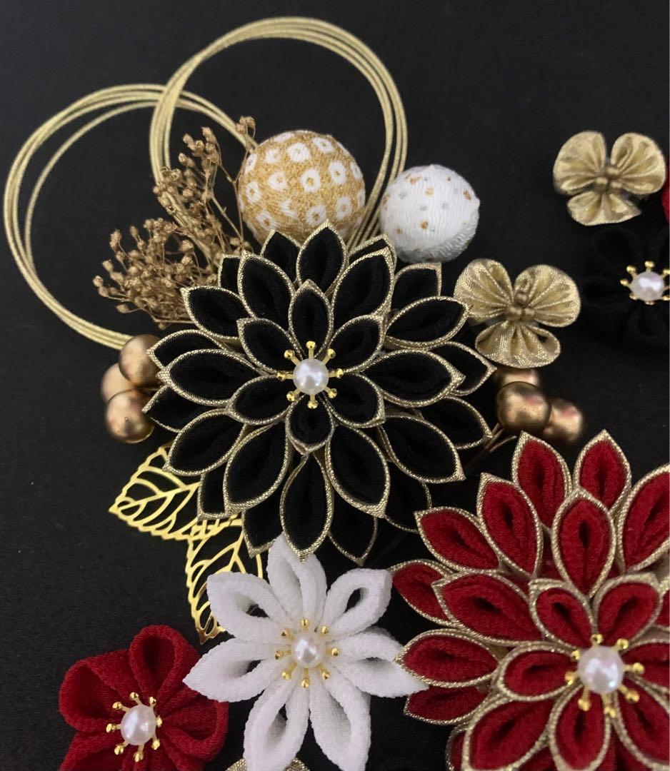 おひな　　つまみ細工　髪飾り　黒　赤　ゴールド