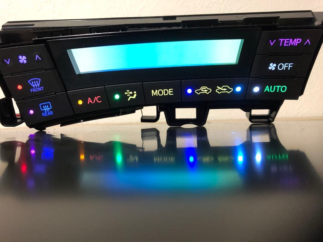 【自動色変化仕様】ZVW30 プリウス　前期　エアコンパネル　LED打ち替え 9