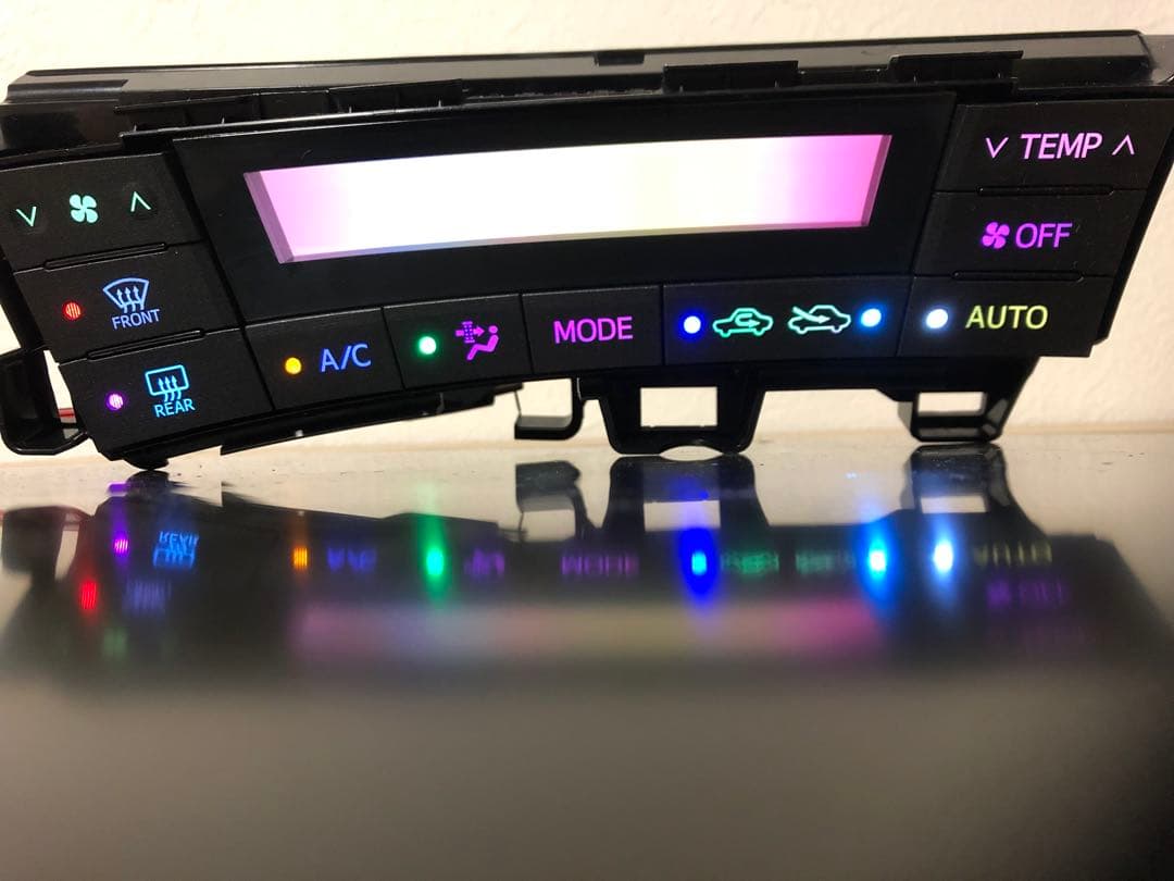 【自動色変化仕様】ZVW30 プリウス　前期　エアコンパネル　LED打ち替え 9