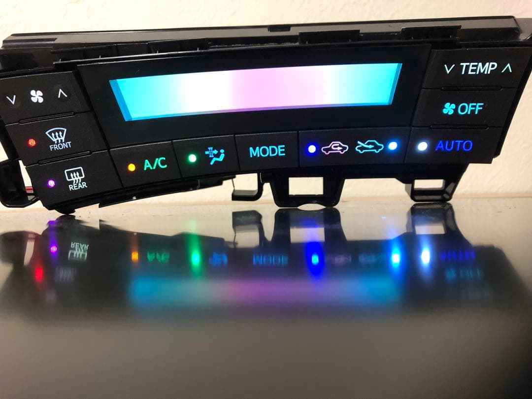 【自動色変化仕様】ZVW30 プリウス　前期　エアコンパネル　LED打ち替え 9