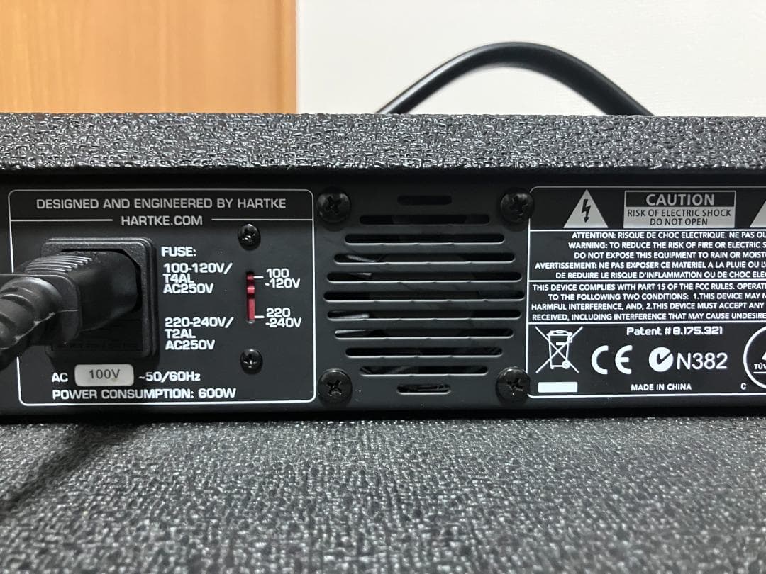 ［マック］Hartke KB15／ベースアンプ（コンボ）／500W