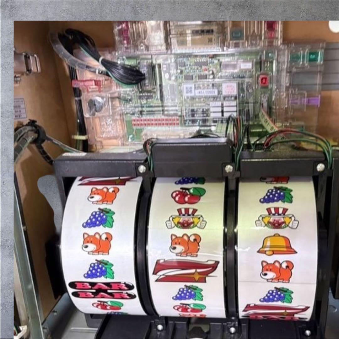 スロット実機 ファンキージャグラー 動作品 鍵・メダル付き 送料込み