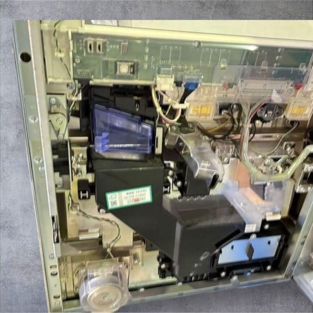 スロット実機 ファンキージャグラー 動作品 鍵・メダル付き 送料込み