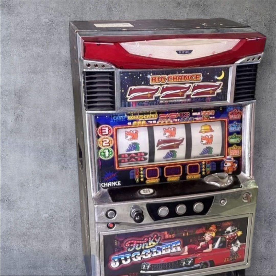 スロット実機 ファンキージャグラー 動作品 鍵・メダル付き 送料込み