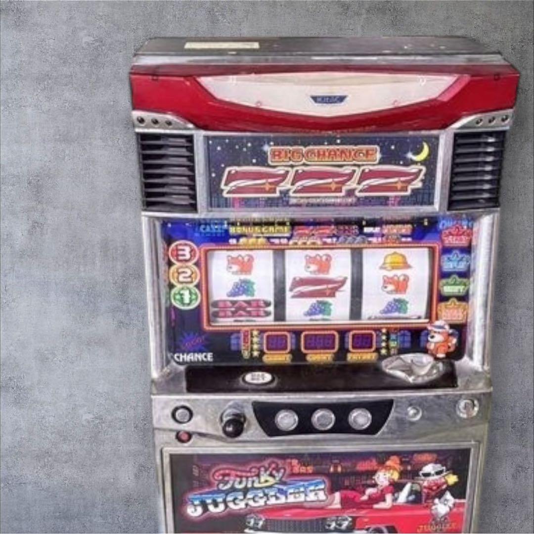 スロット実機 ファンキージャグラー 動作品 鍵・メダル付き 送料込み