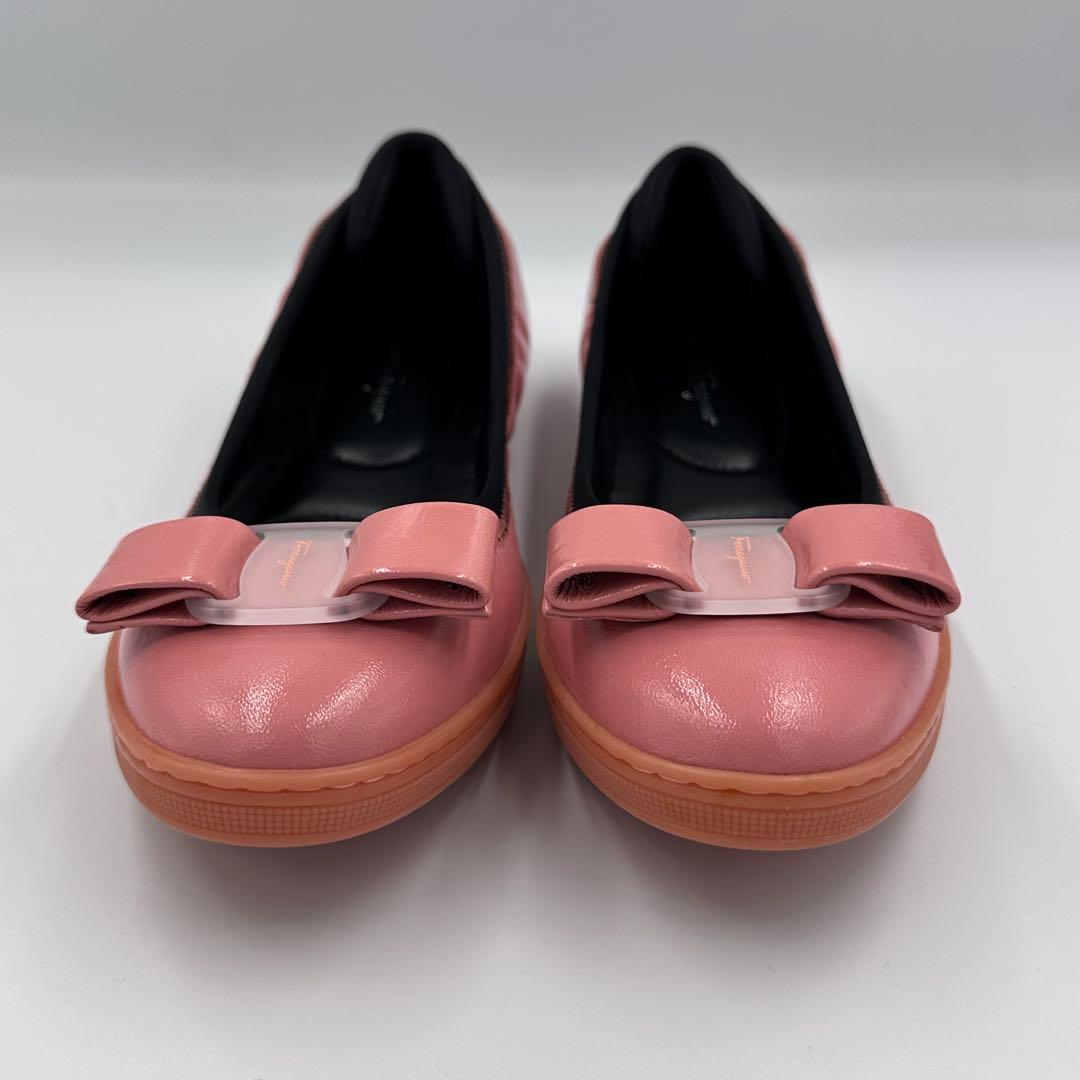 極美品　フェラガモ　フラットシューズ　ヴァラリボン　SAVINA ピンク 23