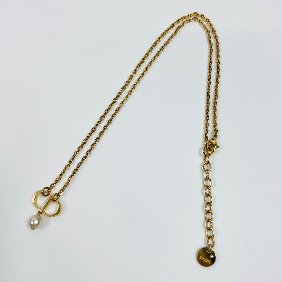 Dior Petit CD フェイクパールネックレス CDロゴ MBZ179