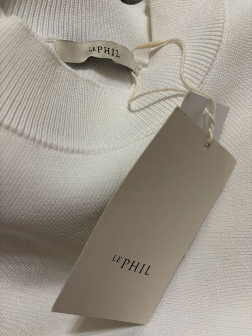 タグ付新品未使用 le PHILルフィル フレアニット ペプラム 立体シルエット