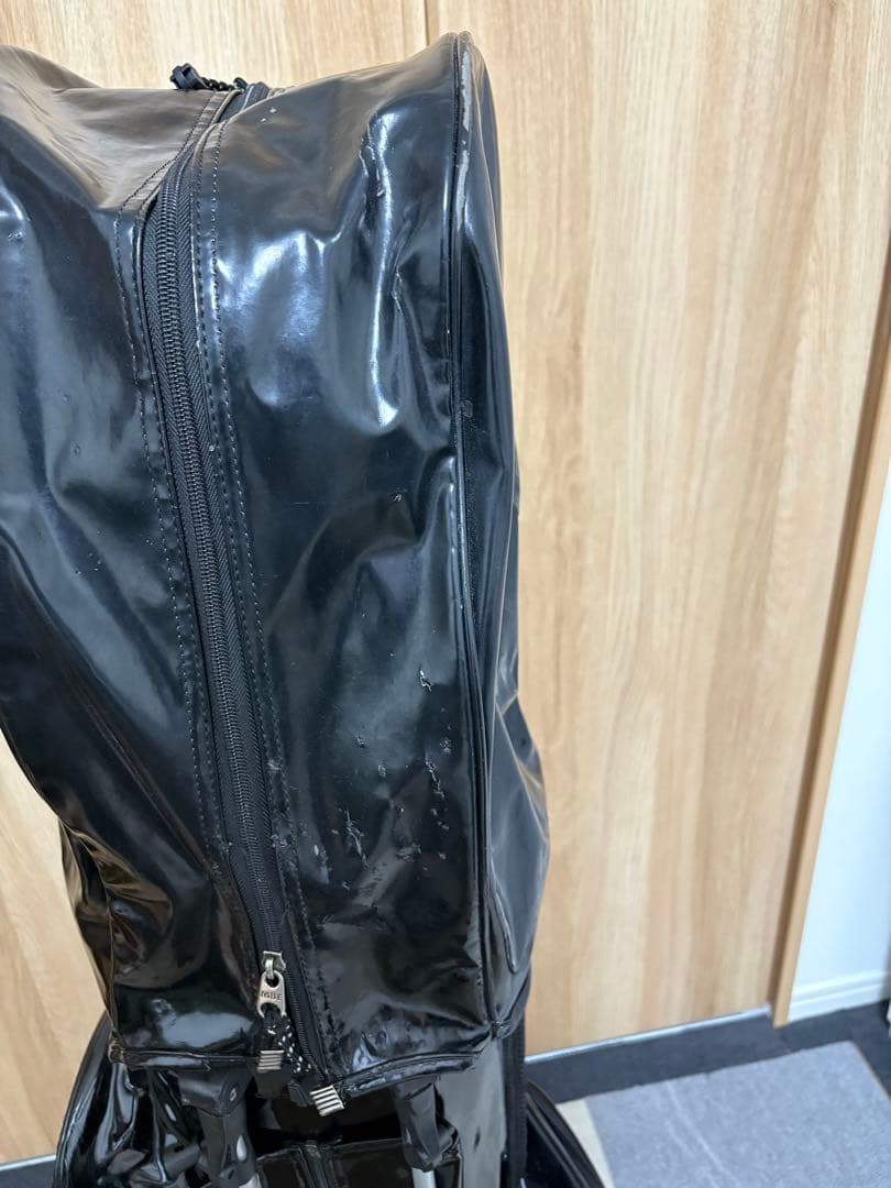 マスターバニーエディション　エナメルキャディーバッグ(スタンド式)