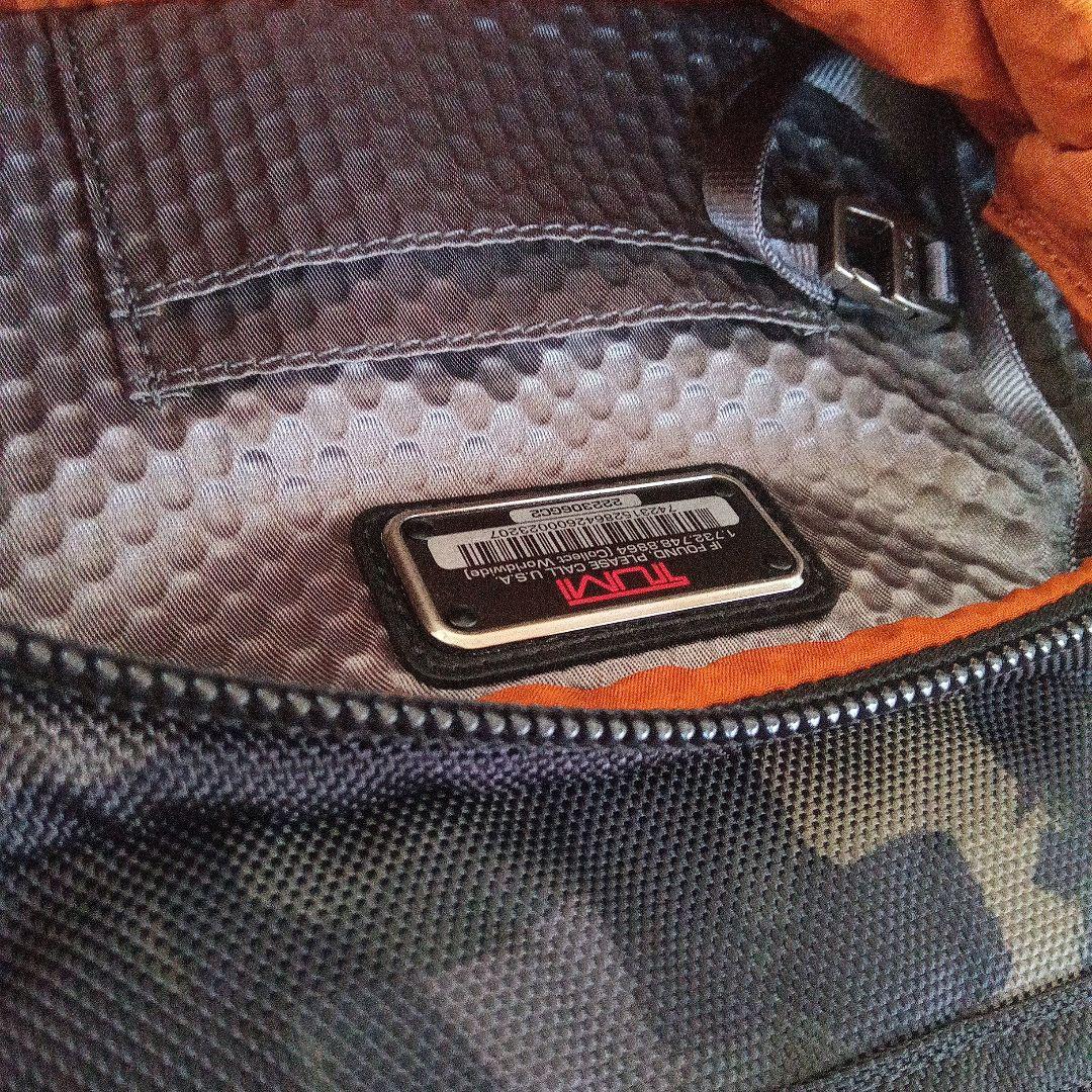 TUMI カモフラージュ ショルダーバッグ