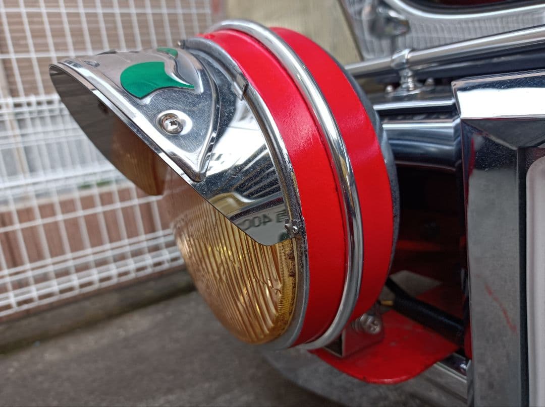 デコトラフォグランプバイザー付き