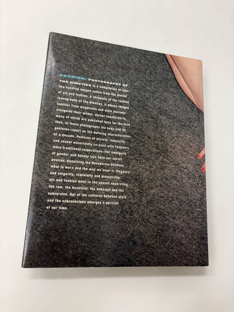 FASHION: Photography of the Nineties 写真集