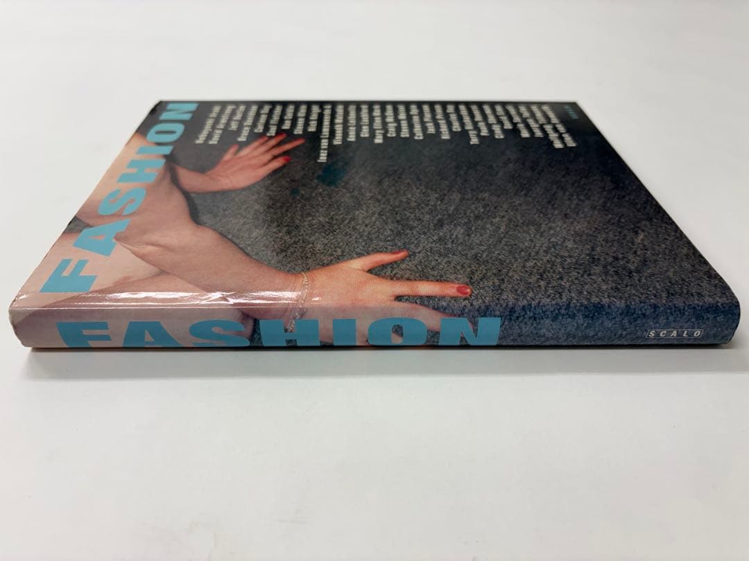 FASHION: Photography of the Nineties 写真集