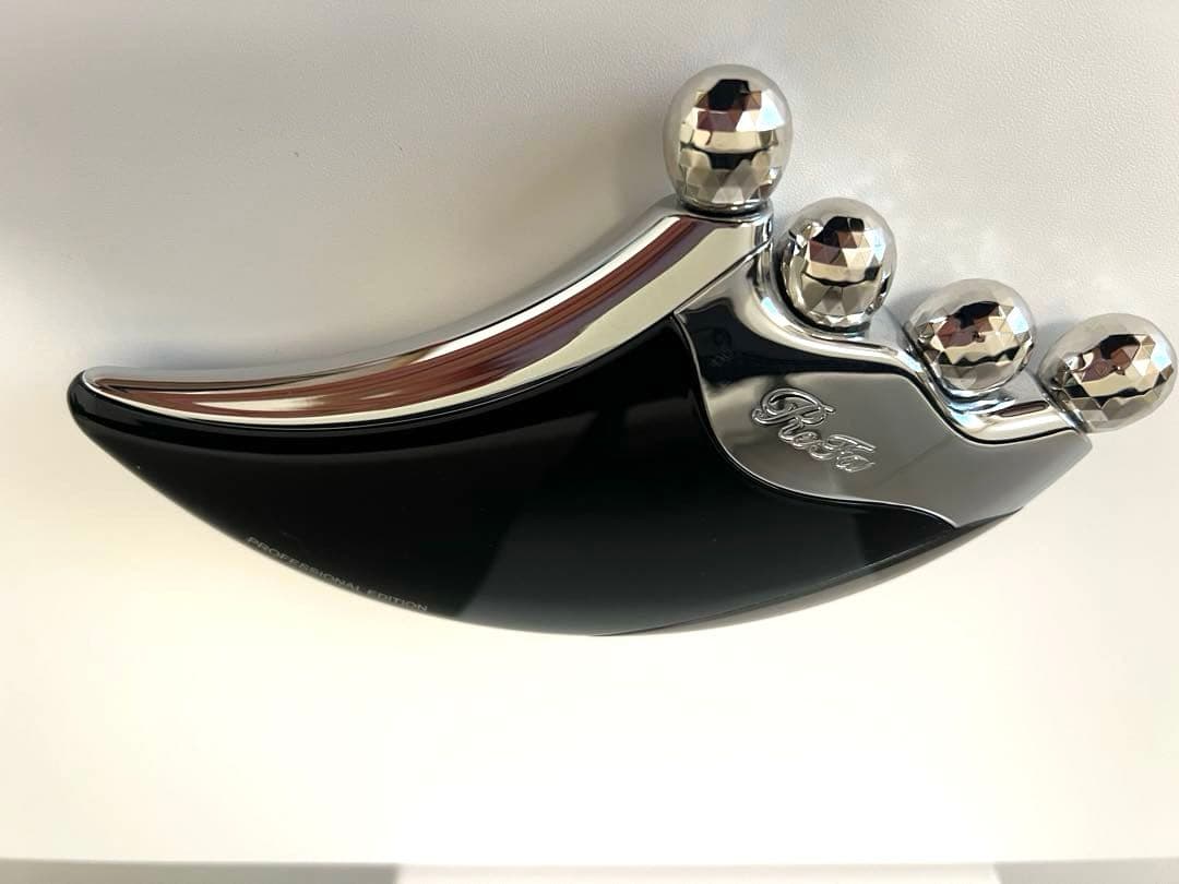 ReFa4CAXA リファフォーカッサ　美顔器ローラー