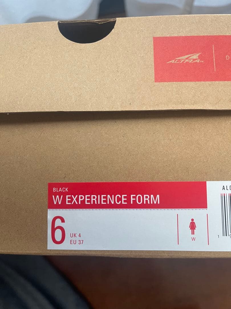 エクスペリエンス フォーム ウィメンズ　 ALTRA ロードランニングシューズ